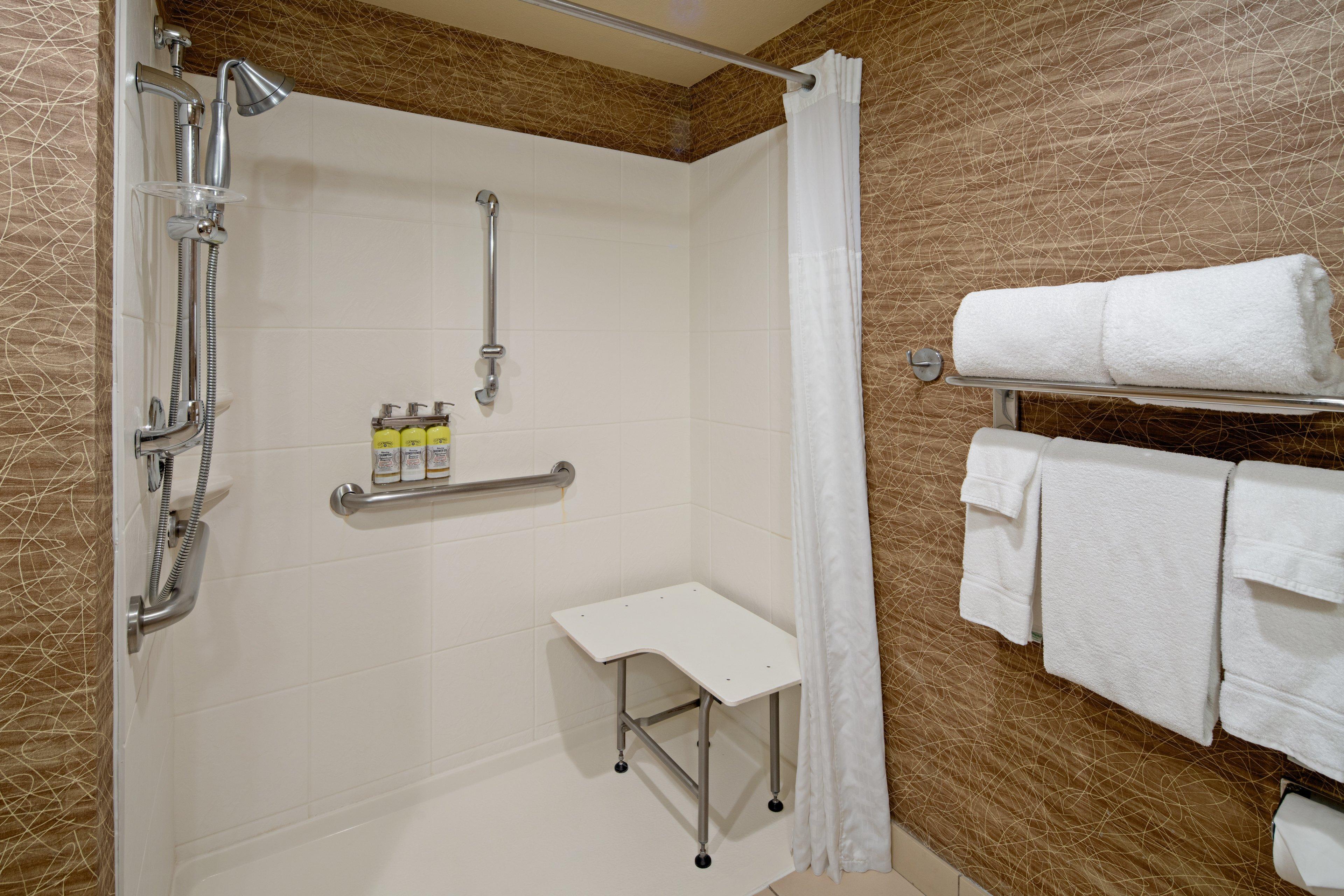 Holiday Inn Express Port Hueneme By Ihg Exterior photo