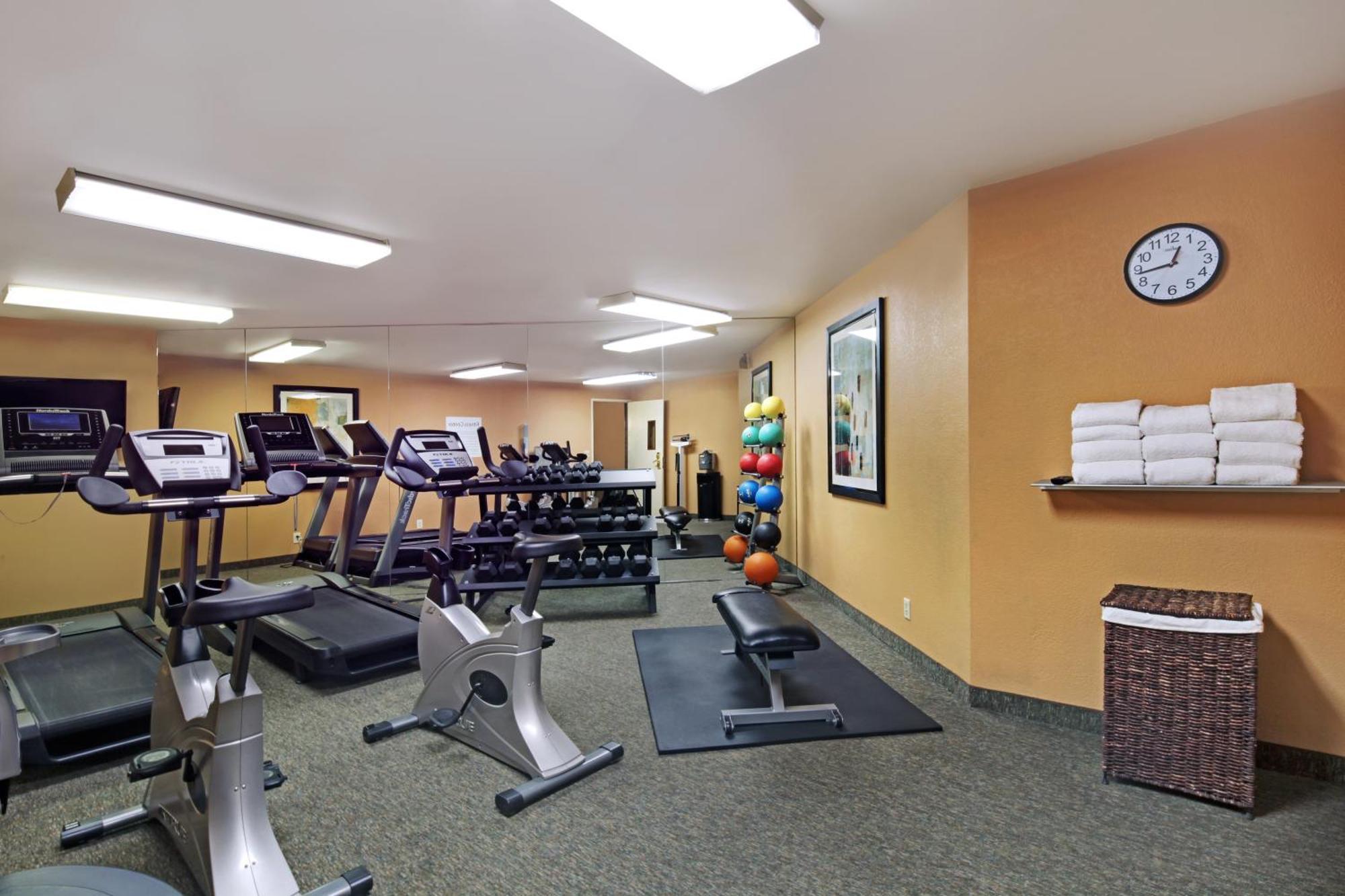 Holiday Inn Express Port Hueneme By Ihg Exterior photo